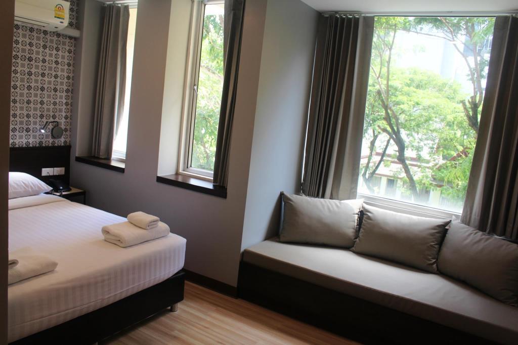 YWCA Hotel Bangkok Bagian luar foto