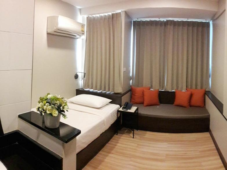 YWCA Hotel Bangkok Bagian luar foto